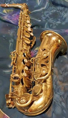 Saxo Alto Yanagisawa  A4