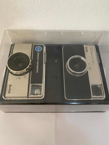 Câmera Kodak Instamatic 133 E 155 Antiga