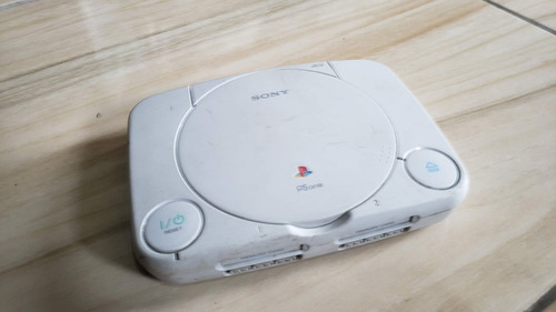 Playstation 1 Psone Só O Console Não Leu Ta Sem O Clamp. 296. G2