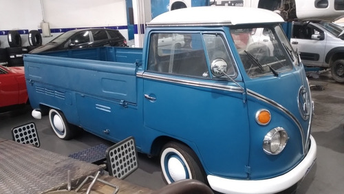 VOLKSWAGEN KOMBI PICKUP