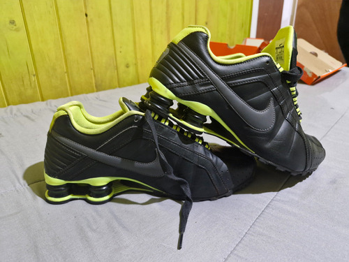 Nike Shox R4