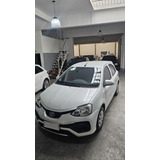 Toyota Etios Etios 5 Ptas 6m/t Blanco Perlado 2021