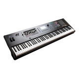 Sintetizador Stage Kurzweil K2700 Accion Martillo 88