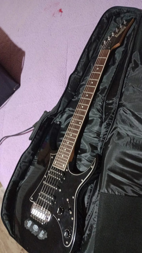 Guitarra Eléctrica Ibanez + Amplificador Marshall 