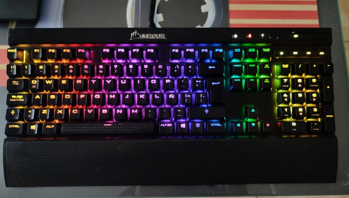 Teclado Corsair K70 Lux Rgb Cherry Red Con Ñ