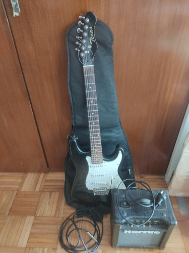 Guitarra Eléctrica Stratocaster Texas + Amplificador Hartke