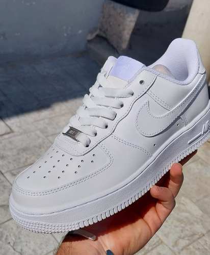 Tenis Nike Air Force 1 Low 28mx.