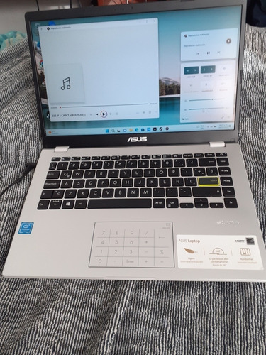 Laptop Asus E410m