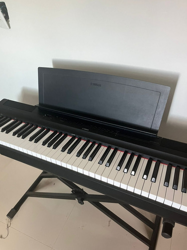 Piano Digital Yamaha P-121