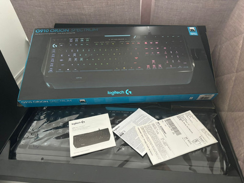 Teclado Gamer Logitech G910 Orion Spark Inglês Us - Defeito