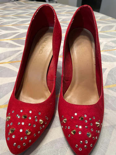 Zapatos Gamuza Rojos Con Tachas Y Brillos Vía Uno N 37