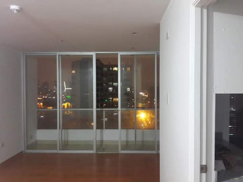 Departamento Venta En Manuel Del Pino 273, Lima, Lima, Perú,