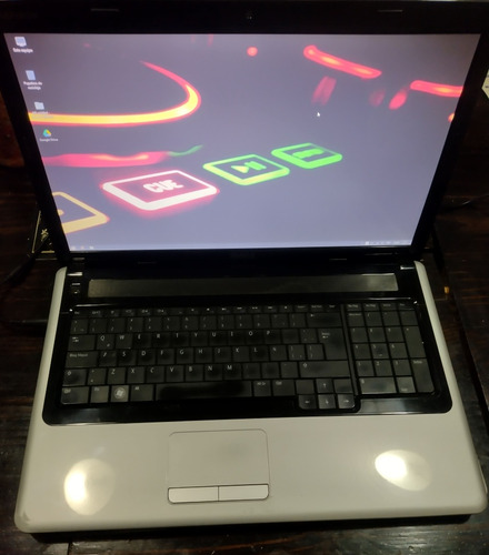 Notebook 17.3  Dell Disco Solido 240 4gb Ram W10