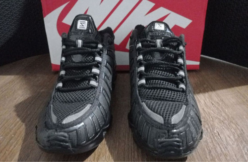 Tênis Nike Shox Tl