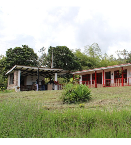 Vive El Sueño: Venta De Finca Con Casa, Paraíso Rodeado De Naturaleza, Confort Y Tranquilidad.