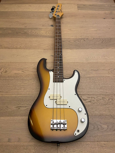 Bajo Electrico Lotus P-bass (sku:1600)