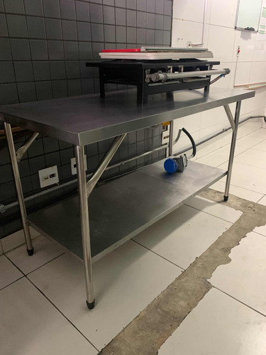 Mesa Bancada Em Aço Inox Com Prateleira