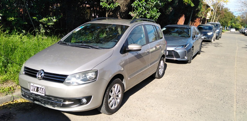 Volkswagen Suran 2014 1.6 Highline 101cv