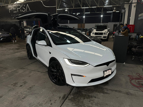 Tesla Model X Plaid 2022