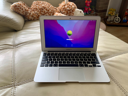 Macbook Air A1465 Año 2015 Apple  Intel Core I5 Excelente