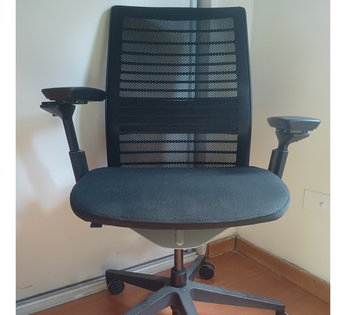 Silla De Escritorio Steelcase Think V2