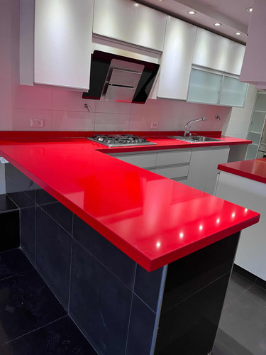 Mesada De Cocina. Isla Silestone Rojo Español