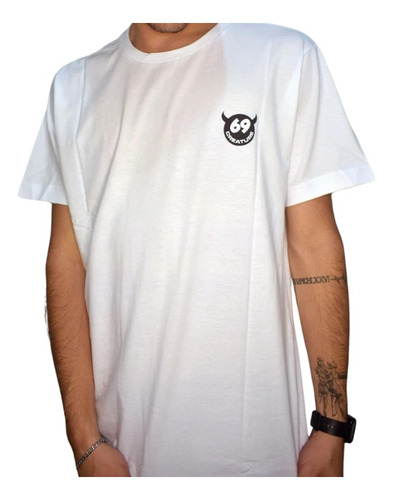Camiseta Creature Too Horny  Verao 2021 Original