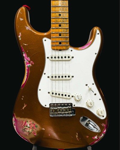Fender Custom Shop 69 Pink Paisley
