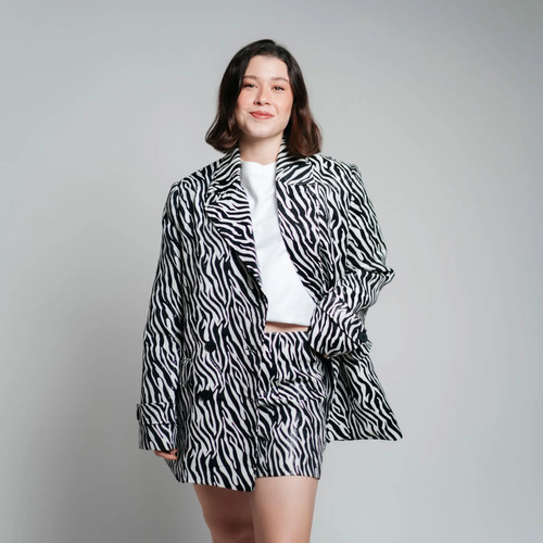Ramona Conjunto Saco Y Short Animal Print Cebra