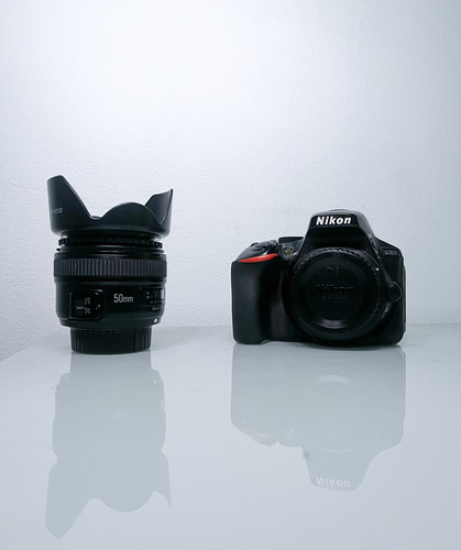 Kit Nikon D5600 + 2 Lentes 50mm 1.8 E 35mm 1.8