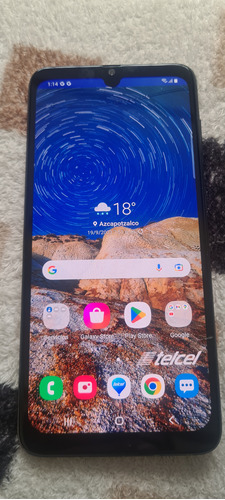 Celular Samsung Galaxy A70 Con Detalle