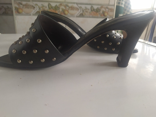 Zapatos De Cuero Vacuno Con Tachas Taco Alto Talle 40