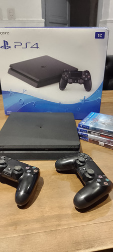 Sony Playstation 4 Slim 1tb Standard + 1 Joystick Y 4 Juegos