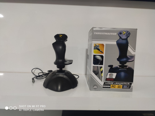 Joystick Thrustmaster Usb R$= 230,00