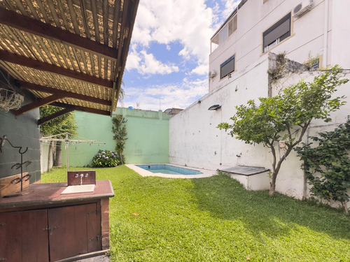 Venta - Casa - 4 Ambientes - Pileta Y Jardin - Flores - Imagen 2