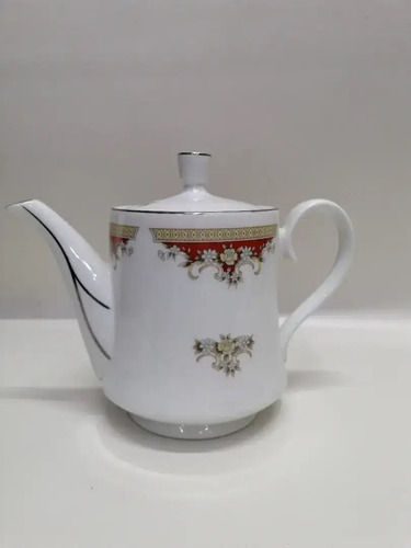 Tetera Antigua En Porcelana Japan Marca Royal 1950