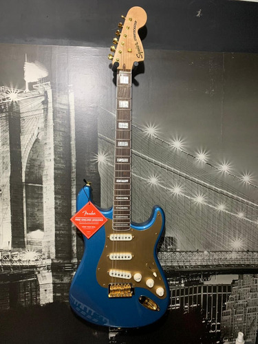 Squier Stratocaster 40th Anniversary Gold Edition