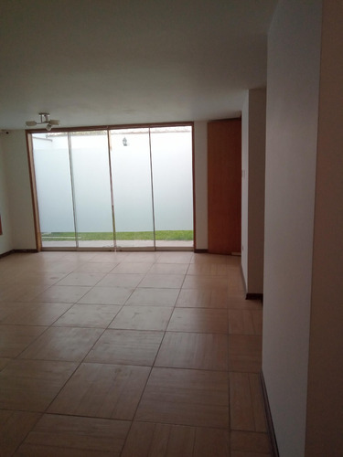 Casa De 2 Pisos Y Azotea En Urbanización Huachipa Norte Zona Residencial - Imagen 3