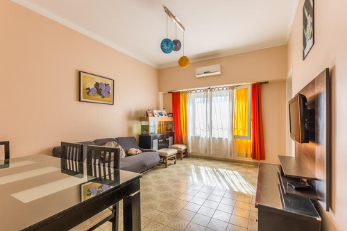 Casa 3 Ambientes Con Pileta + Departamento 2 Amb En Venta En Ramos Mejía - Imagen 2