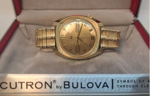 Reloj Bulova Accutron Dorado Vintage Antiguo 1976