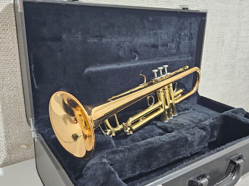 Trompete Yamaha Ytr 4335g Dourado Japão Usado Ref: 447