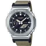 Reloj Casio G-shock Utility Metal Gm-2100c-5adr, Color Original De La Correa, Color Caqui Y Bisel Plateado, Color De Fondo Negro