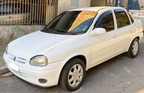 Comprar Sedan Chevrolet Corsa Sedan 1.6 Gls 4P Prata 1998 em