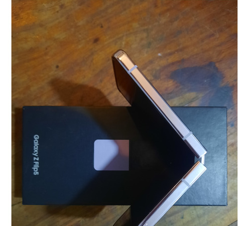 Samsung Galaxy Z Flip5 5g, 256 Gb, 8 Gb De Ram Lavander