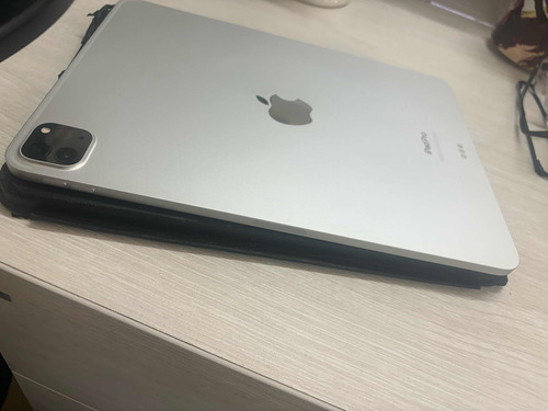 iPad Pro M2 - 128gb - 11 Polegadas