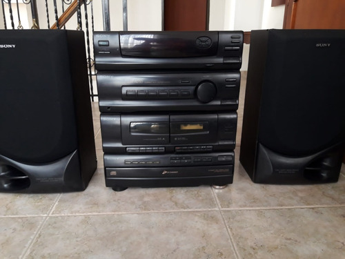 Equipo De Sonido Sony + Dos Bafles Gratis