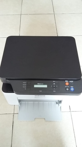 Impresora Multifuncional  Samsung Xpress M2070