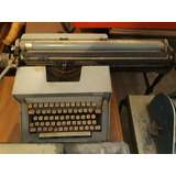 Maquina De Escrever Antiga Anos 70 Antiguidade Relíquia