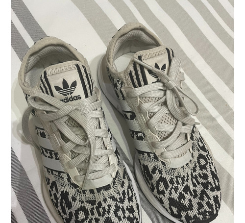 Zapatillas adidas Talle 36.5 Animal Print Importadas