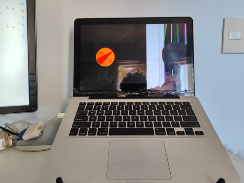 Macbook Pro 2012 I5 + Teclado Mecânico + Magic Mouse R$ 900